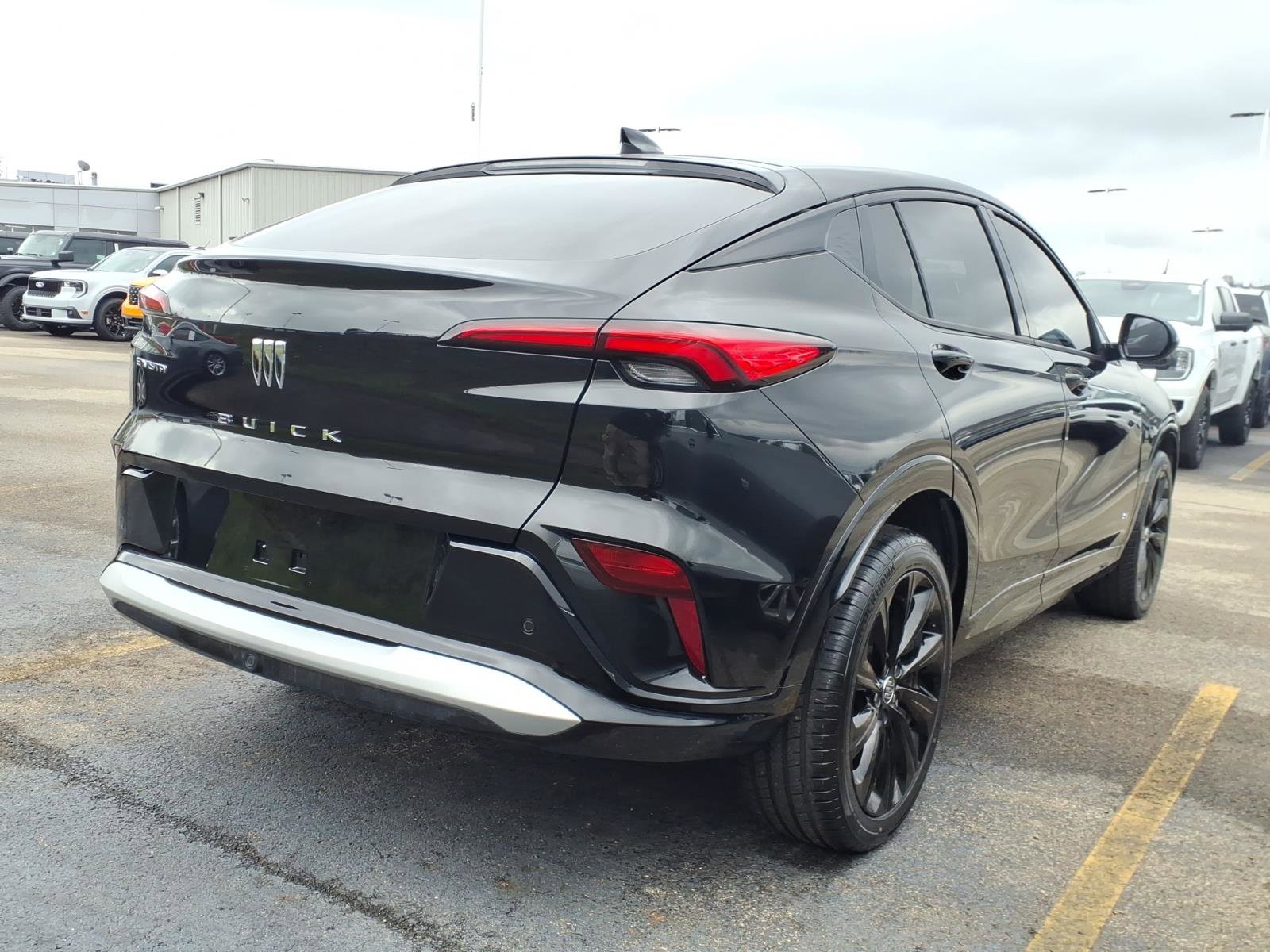 Used 2025 Buick Envista Sport Touring w/ Experience Buick Package image 6