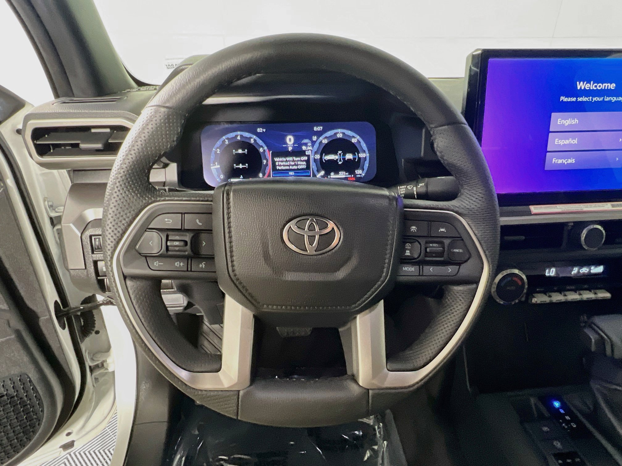 Used 2024 Toyota Tacoma TRD Off-Road AWD/4WD image 18