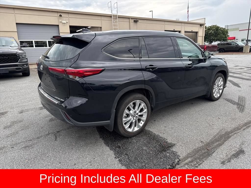 Used 2020 Toyota Highlander Limited AWD/4WD image 3