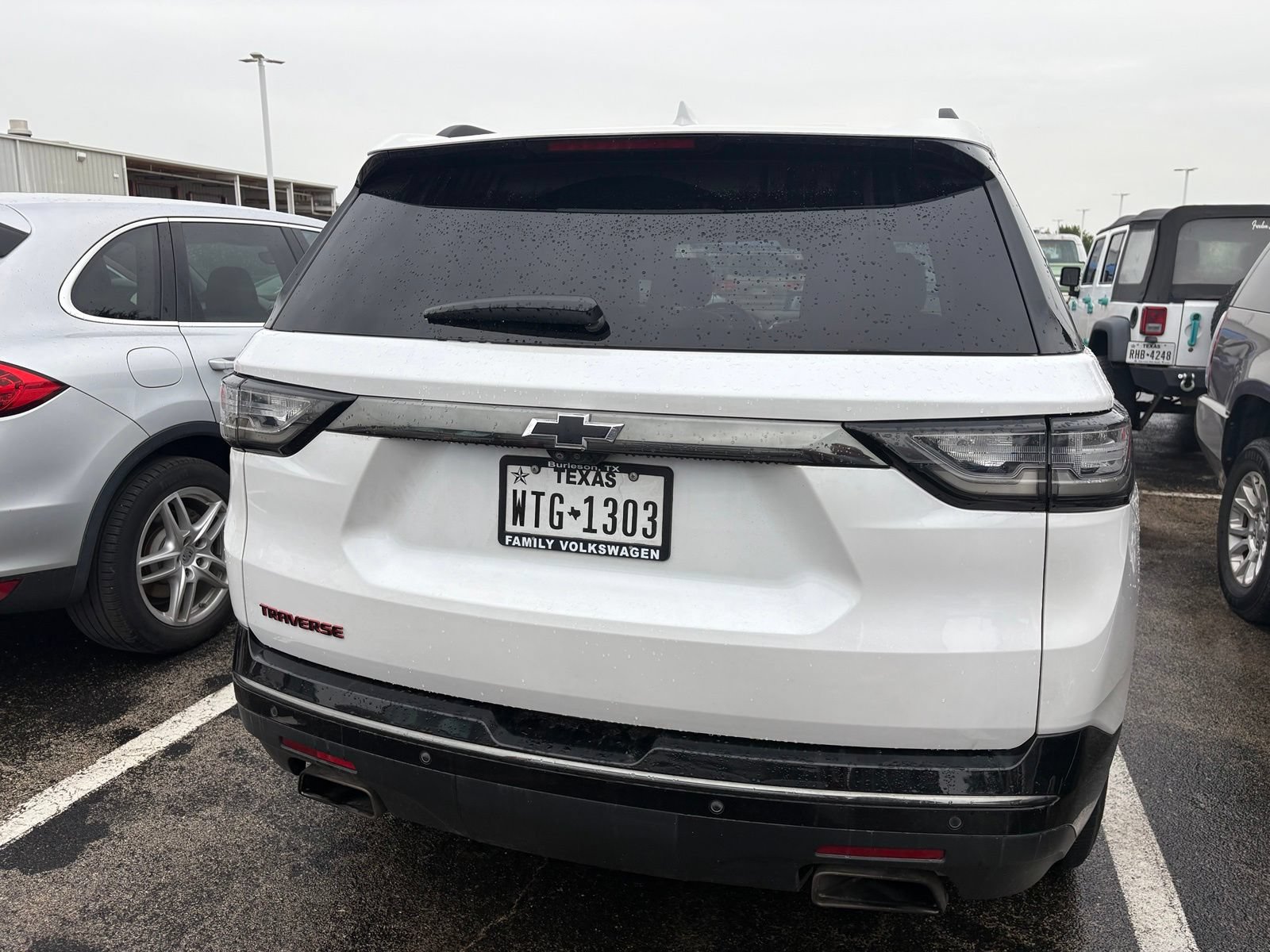 Used 2020 Chevrolet Traverse Premier w/ Redline Edition FWD image 3