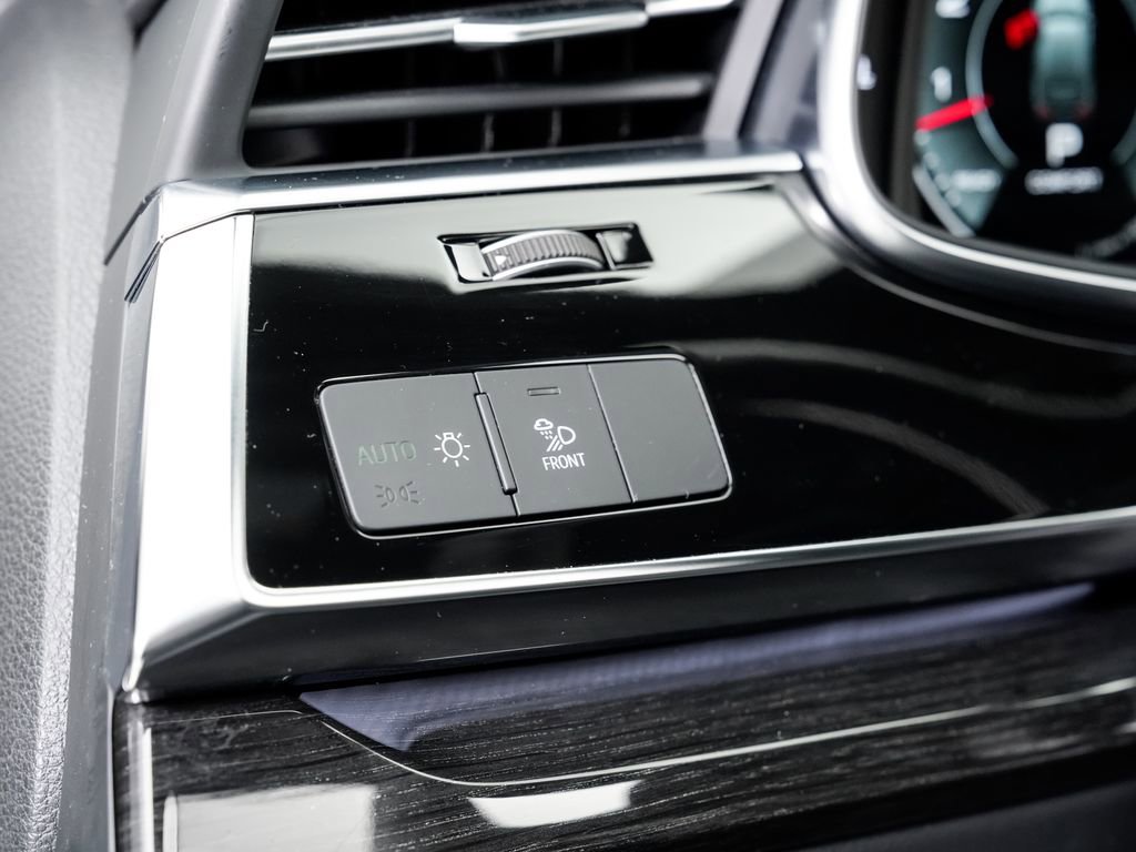 Used 2021 Audi Q7 3.0T Premium Plus image 10