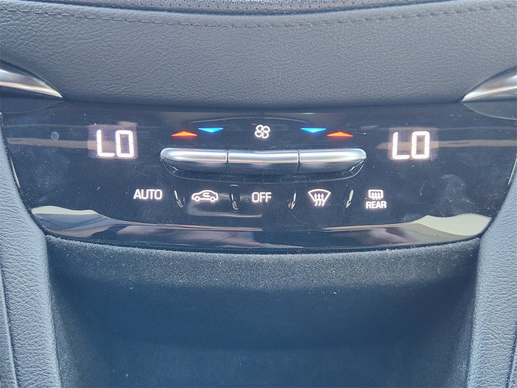 Used 2019 Cadillac XT5 FWD image 19