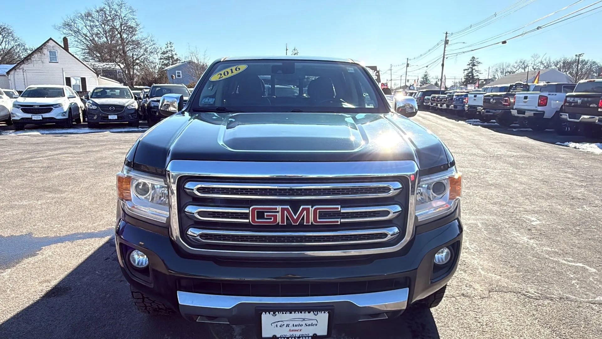 Used 2016 GMC Canyon SLT w/ Driver Alert Package image 2