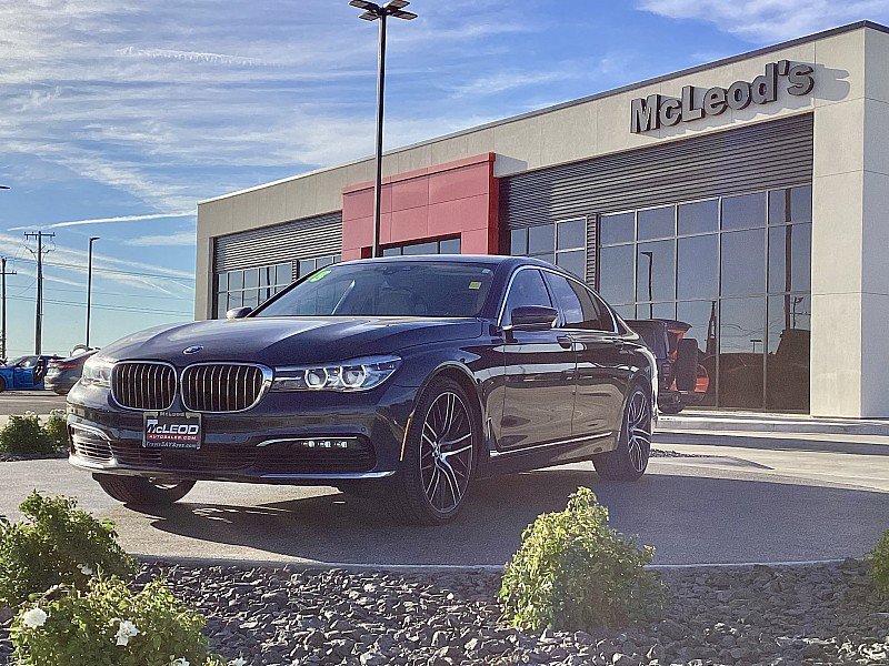 Used 2018 BMW 740i image 1