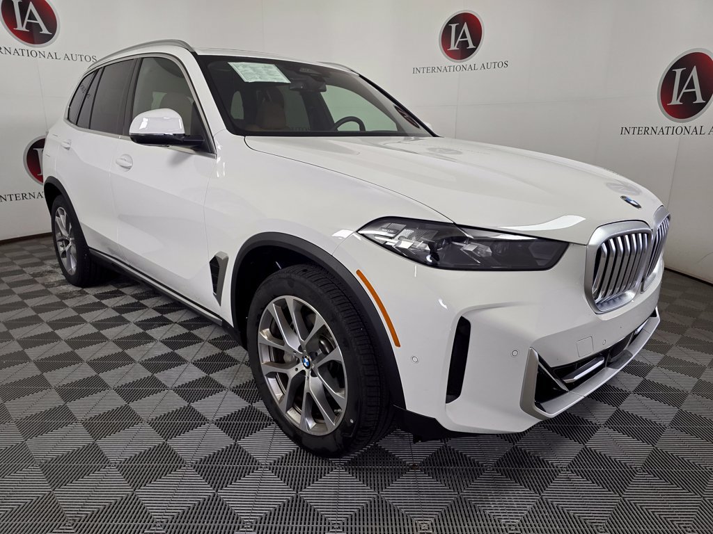 Used 2024 BMW X5 xDrive40i w/ Parking Assistance Package