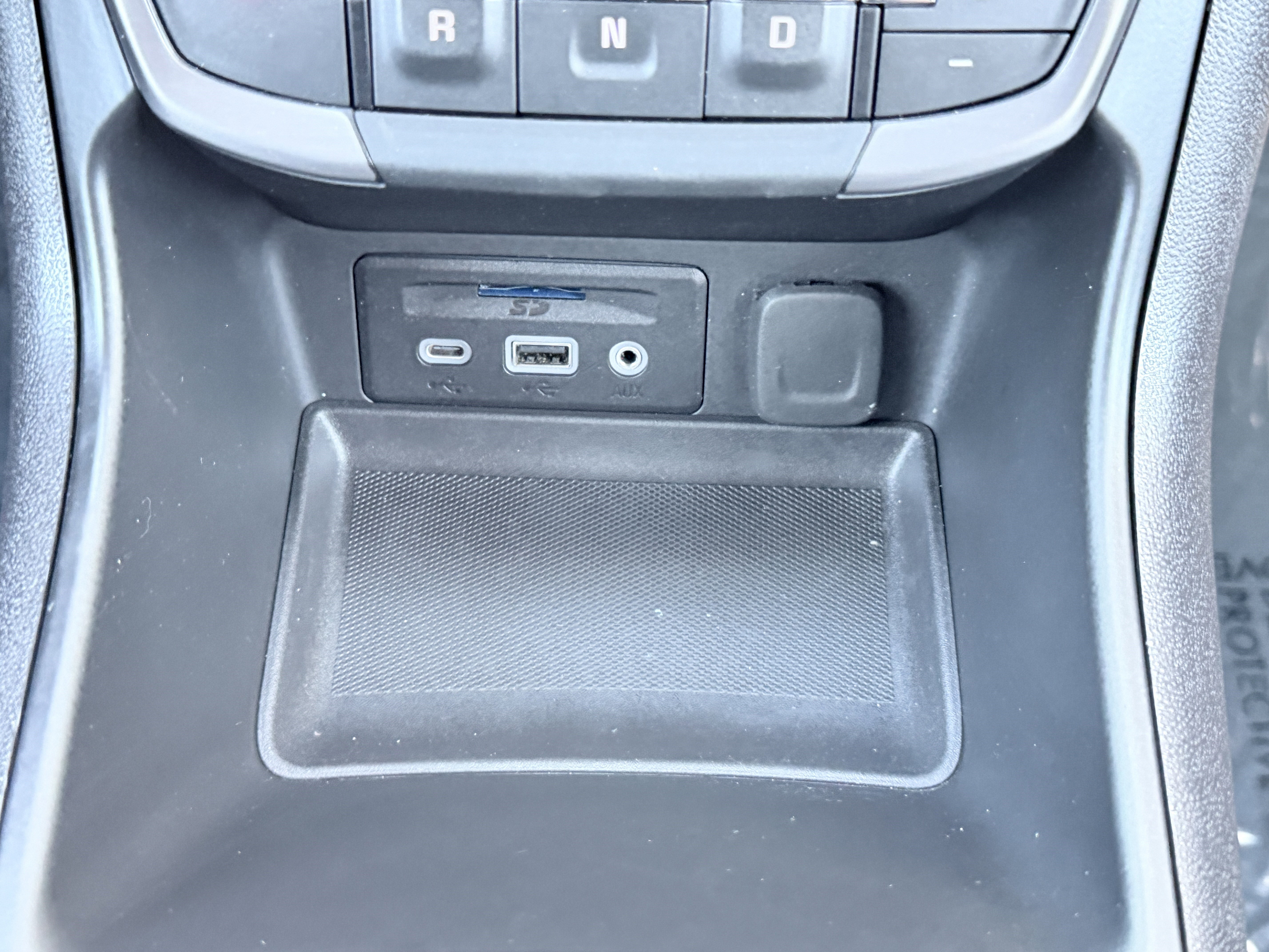 Used 2024 GMC Terrain AT4 image 24