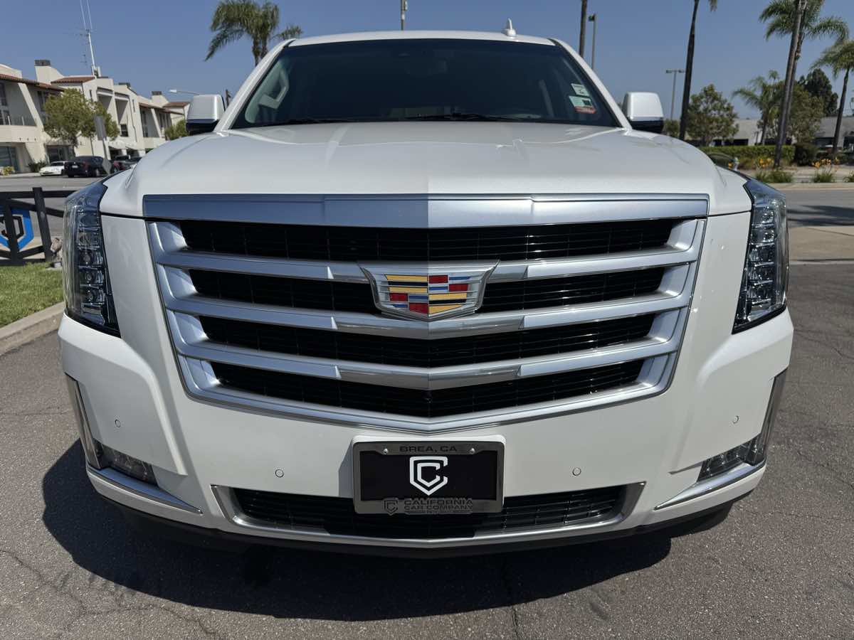Used 2018 Cadillac Escalade Luxury RWD image 12
