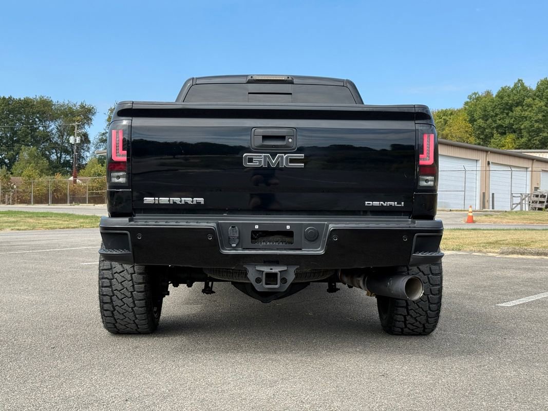 Used 2018 GMC Sierra 2500 Denali w/ Duramax Plus Package image 6