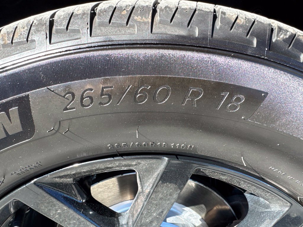 Used 2025 Jeep Grand Cherokee Altitude RWD image 31