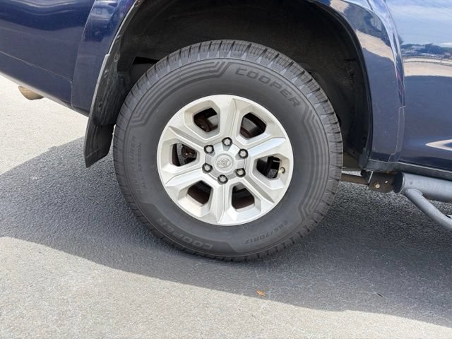 Used 2015 Toyota 4Runner SR5 Premium AWD/4WD image 6