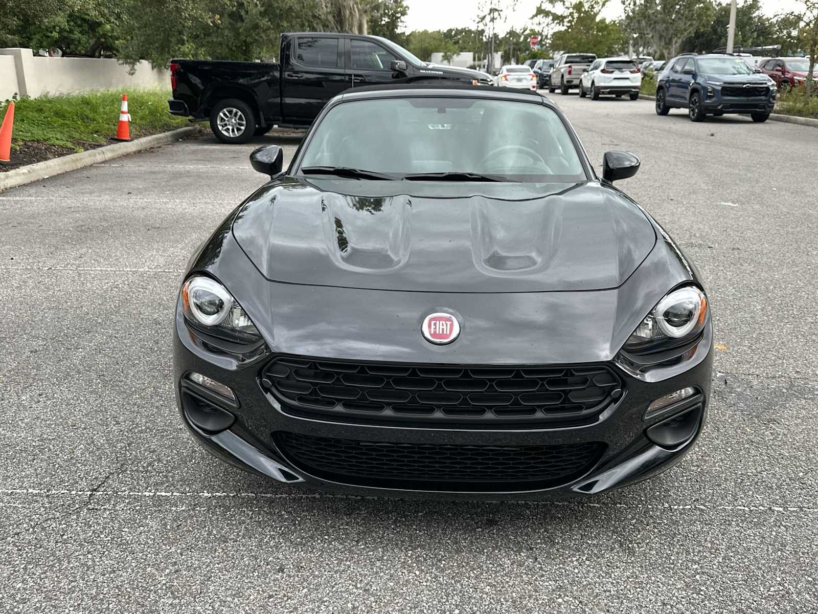 Used 2020 FIAT 124 Spider Classica w/ Technology Group RWD image 9