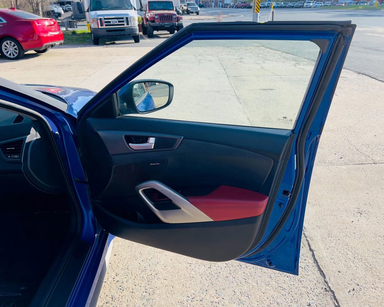 Used 2014 Hyundai Veloster Turbo R-Spec image 12