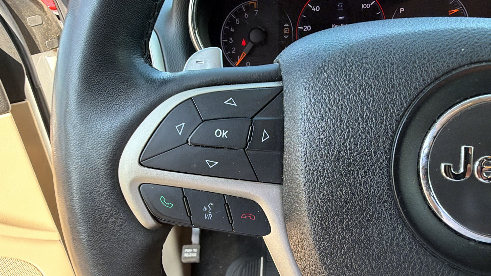 Used 2015 Jeep Grand Cherokee Limited RWD image 27