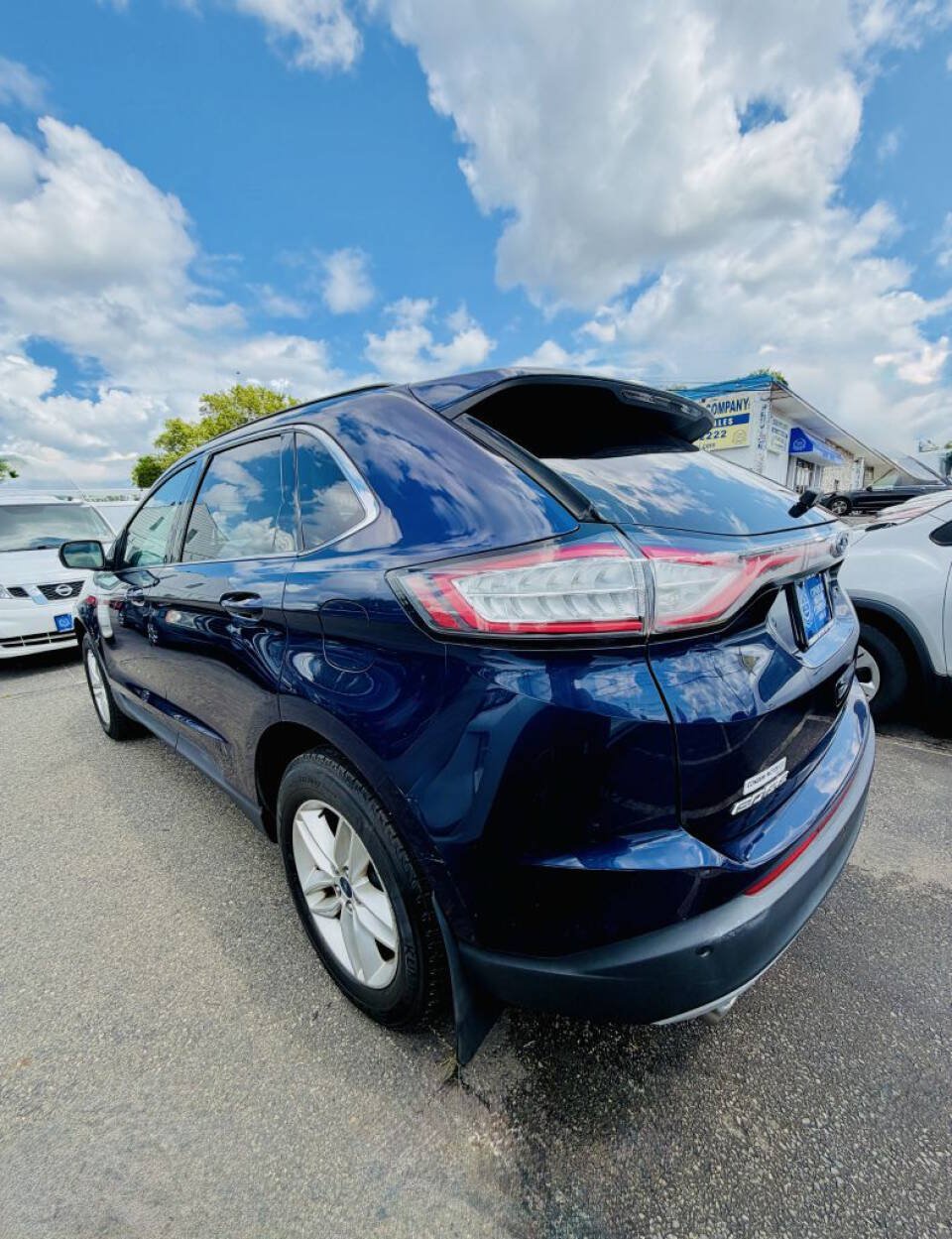 Used 2016 Ford Edge SEL w/ Equipment Group 201A AWD/4WD image 8