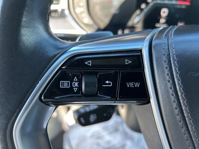 Used 2022 Audi A8 L 3.0T image 17