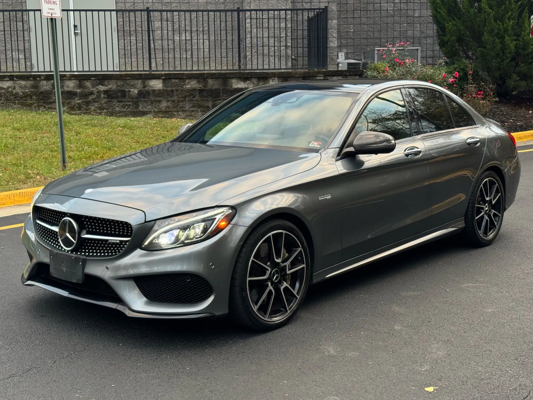 Used 2017 Mercedes-Benz C 43 AMG 4MATIC Sedan image 2