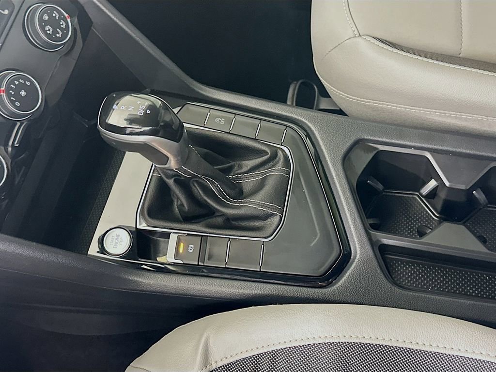 Used 2023 Volkswagen Taos SE image 16