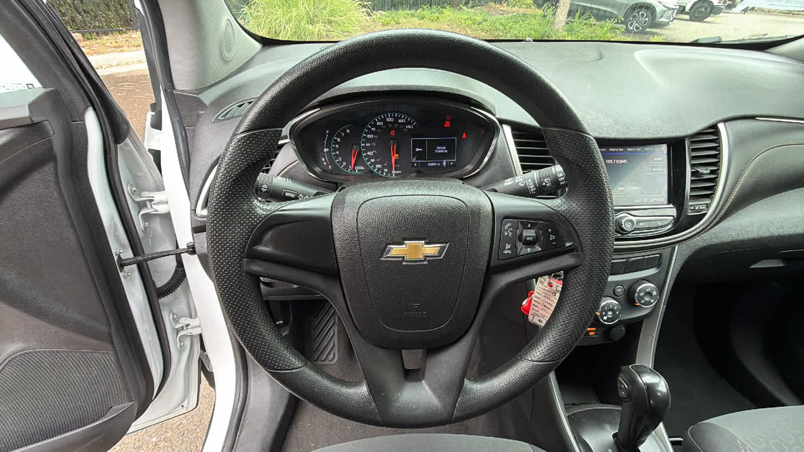 Used 2020 Chevrolet Trax LS FWD image 15