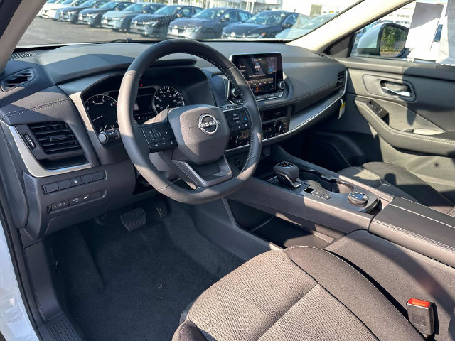 New 2026 Nissan Rogue SV w/ Cold Weather Package AWD/4WD image 23
