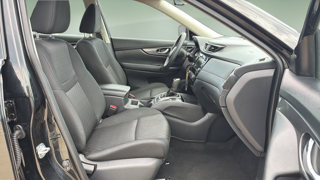 Used 2018 Nissan Rogue S AWD/4WD image 11