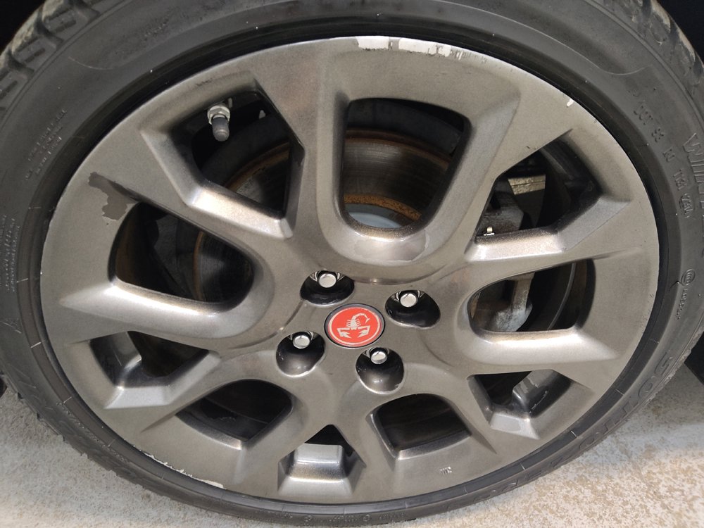 Used 2017 FIAT 124 Spider Abarth RWD image 29