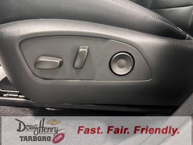 New 2026 Chevrolet Traverse LT w/ Driver Confidence Package FWD image 30