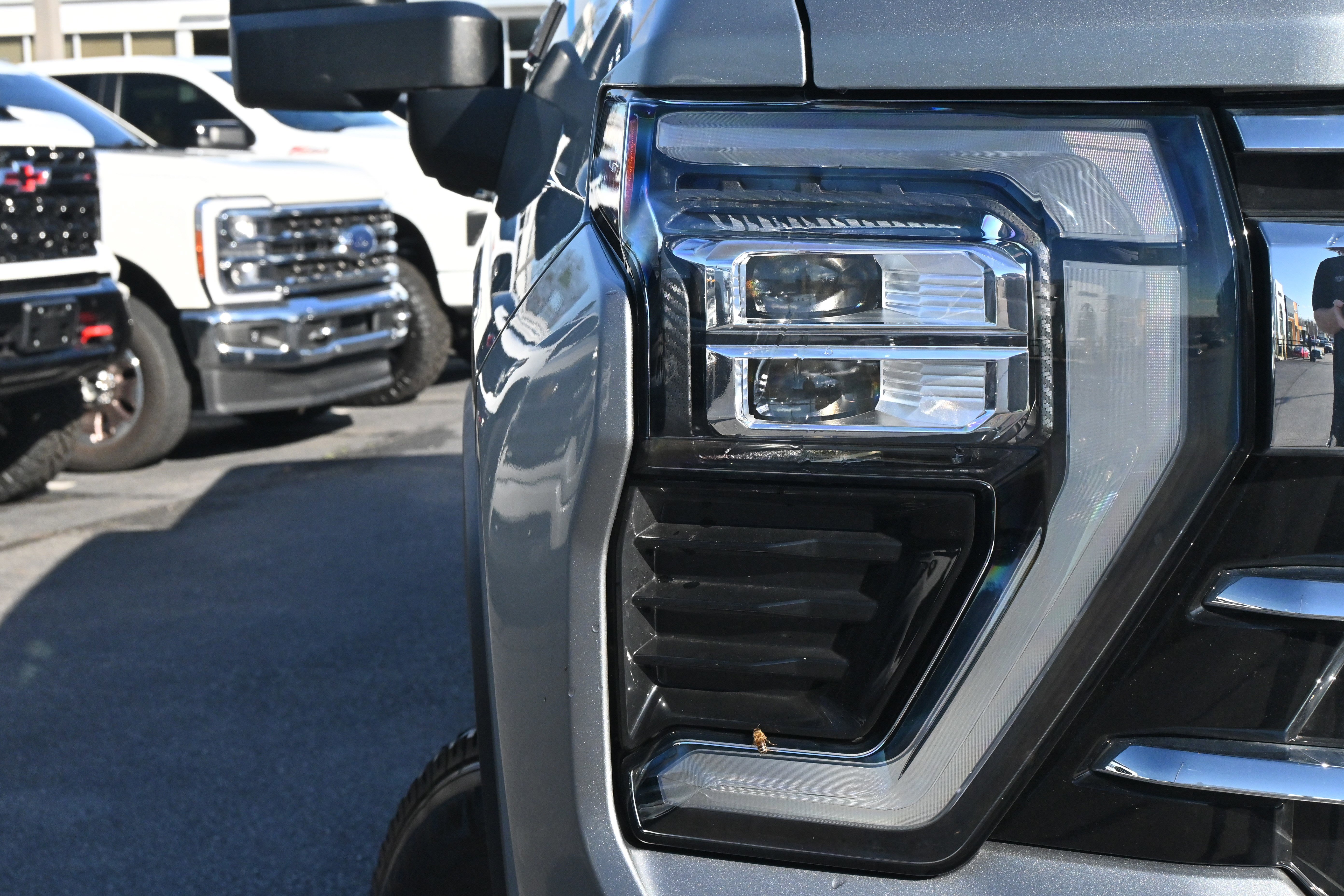 Used 2024 Chevrolet Silverado 2500 LTZ w/ LTZ Convenience Package image 28