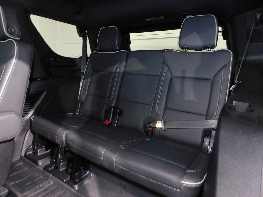 Used 2024 Chevrolet Tahoe Premier w/ Premium Package AWD/4WD image 85