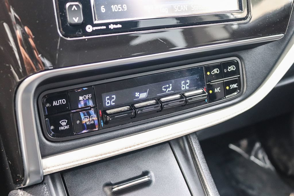 Used 2018 Toyota Corolla iM w/ All-Weather Mat Package FWD image 28