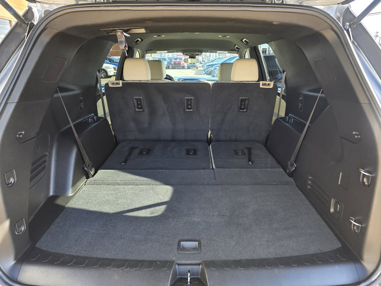 Used 2023 Chevrolet Traverse LS w/ Safety Package image 27