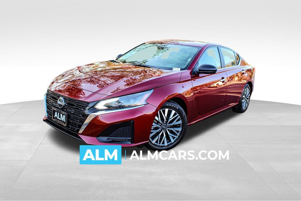 Used 2024 Nissan Altima 2.5 SV
