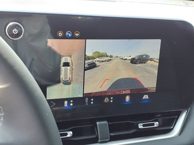New 2026 Chevrolet Equinox LT w/ Safety and Technology Package FWD image 13