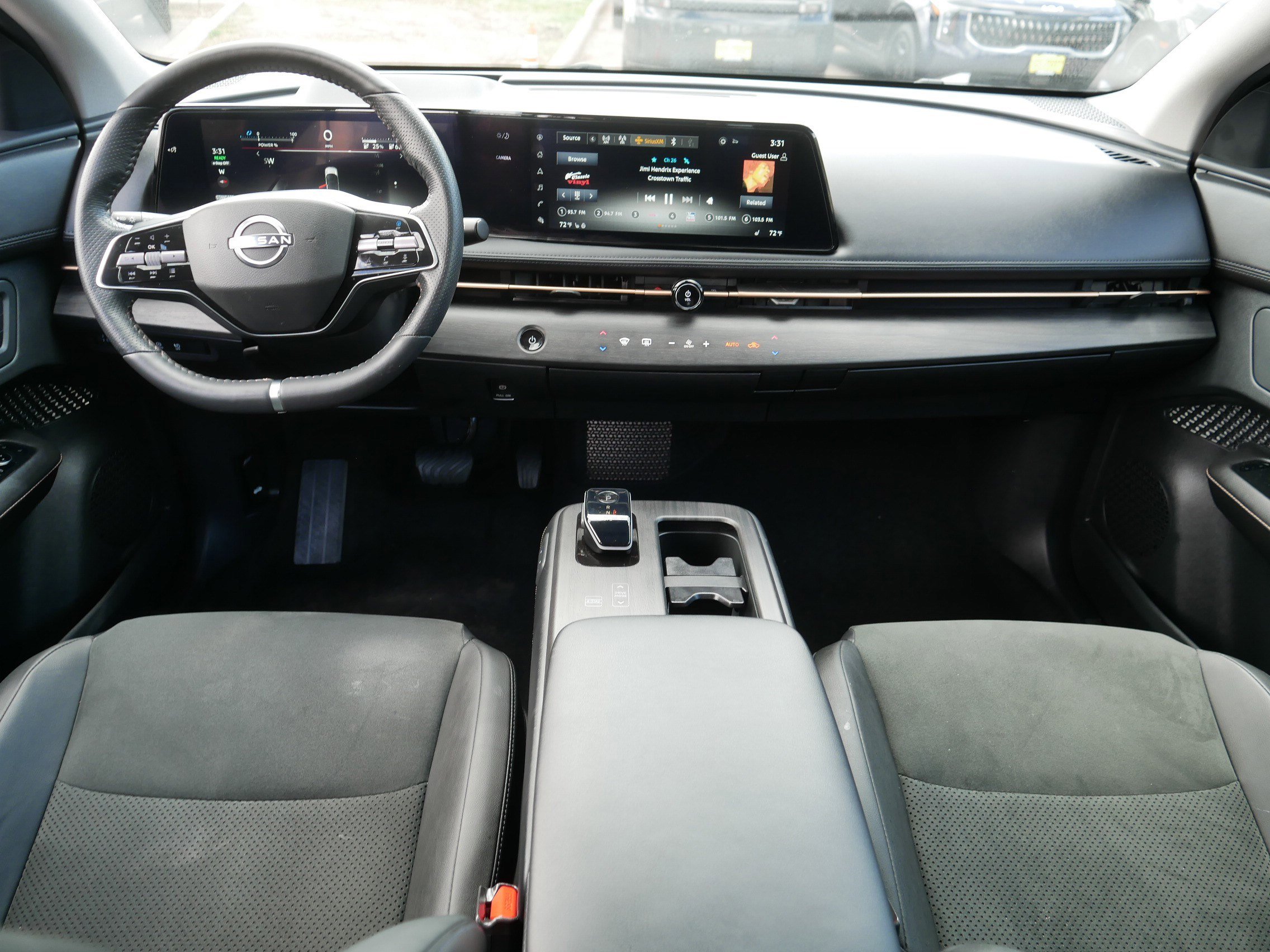 Certified 2023 Nissan Ariya AWD image 10