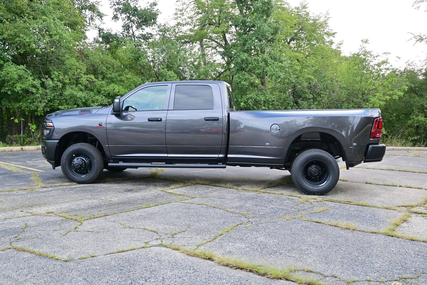 New 2026 RAM 3500 Tradesman w/ Safety Group AWD/4WD image 9