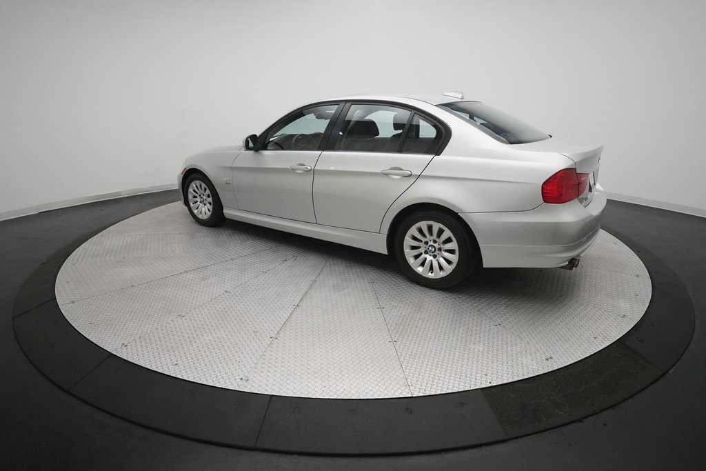 Used 2009 BMW 328i xDrive Sedan image 12