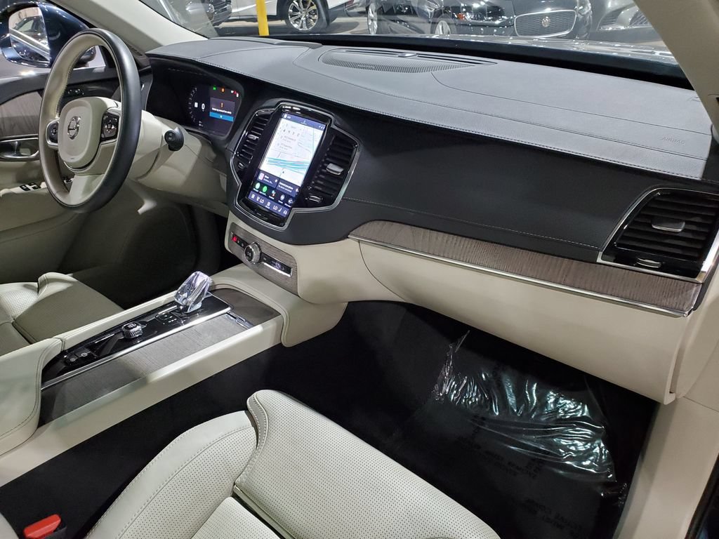 Used 2023 Volvo XC90 B6 Ultimate w/ Protection Package Premier AWD/4WD image 15
