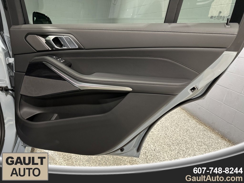 New 2026 BMW X7 xDrive40i w/ Executive Package image 20