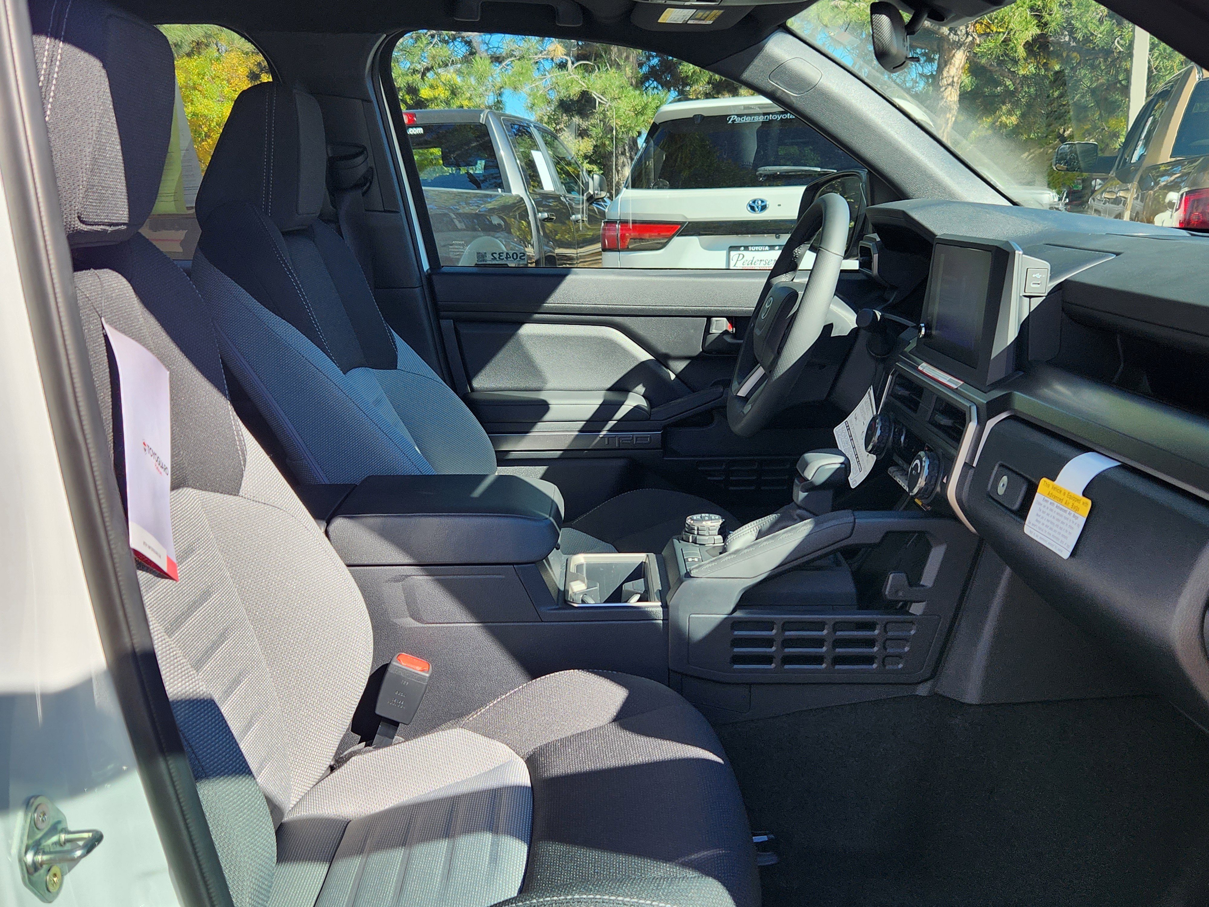 Certified 2025 Toyota 4Runner TRD Off-Road image 15