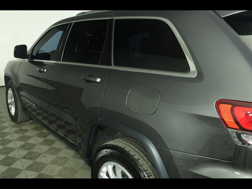 Used 2021 Jeep Grand Cherokee Laredo image 17