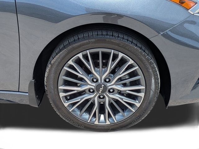 Used 2024 Kia Forte GT-Line FWD image 11