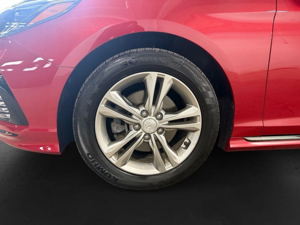 Used 2018 Hyundai Sonata Sport w/ Cargo Package FWD image 11