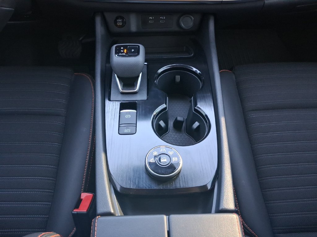 Certified 2025 Nissan Rogue SV AWD/4WD image 11