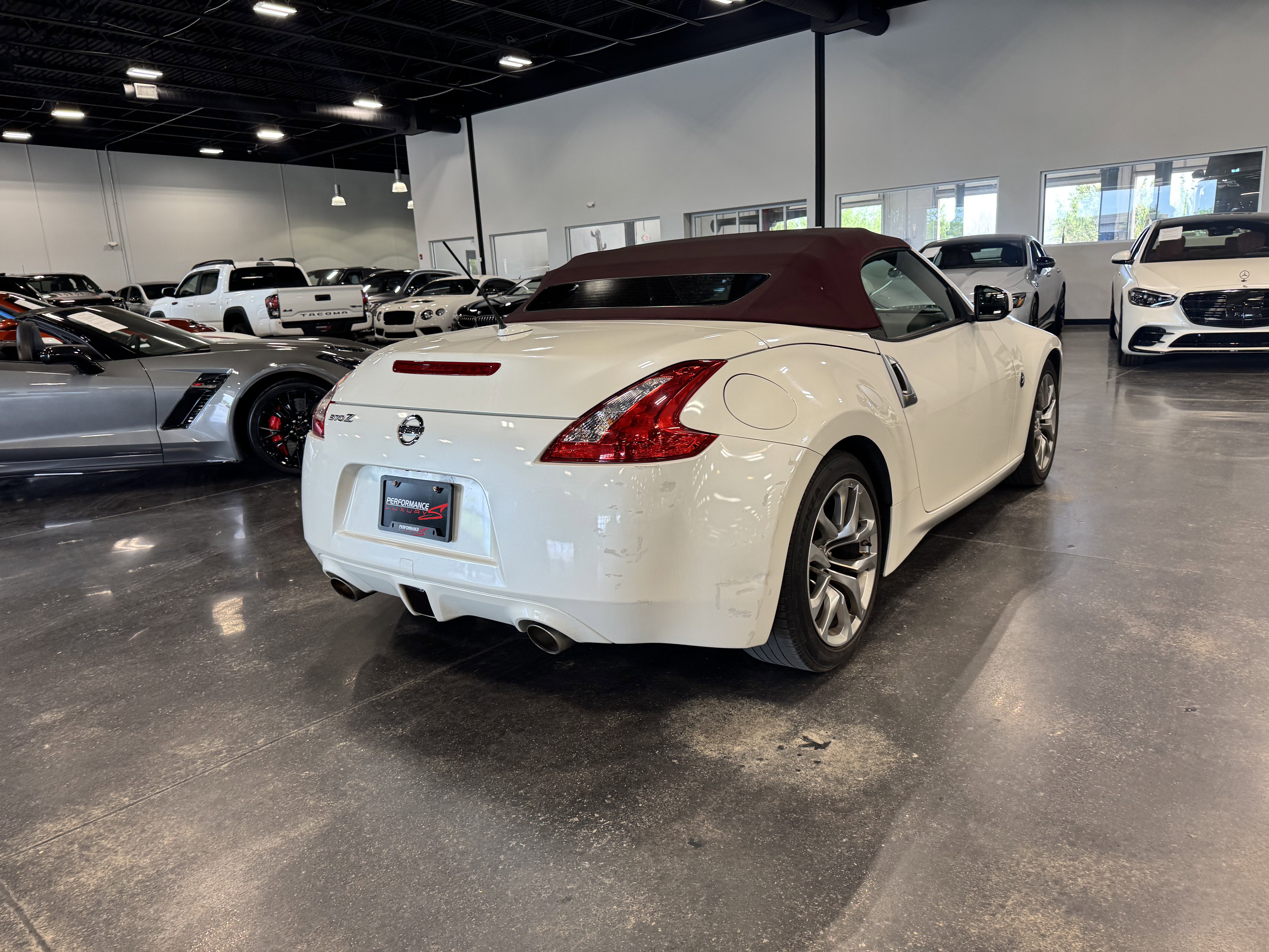 Used 2010 Nissan 370Z Touring image 17