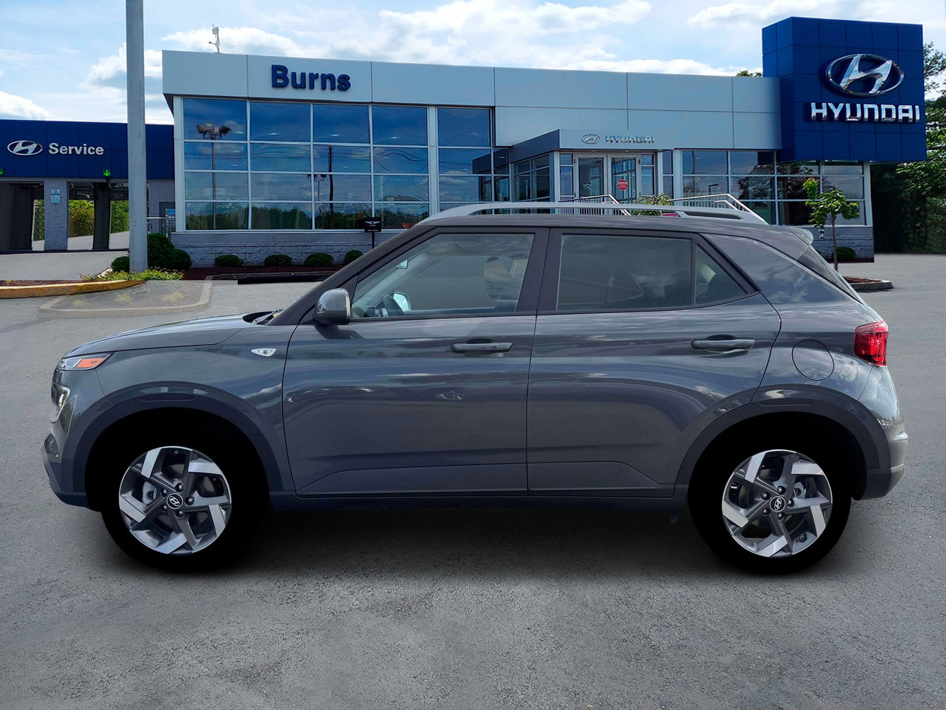 New 2026 Hyundai Venue SEL FWD image 3