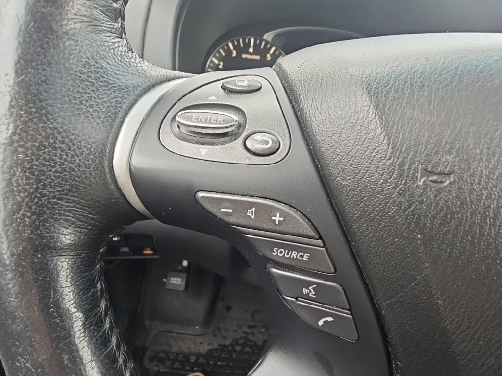 Used 2018 Nissan Pathfinder SL w/ SL Premium Package AWD/4WD image 34