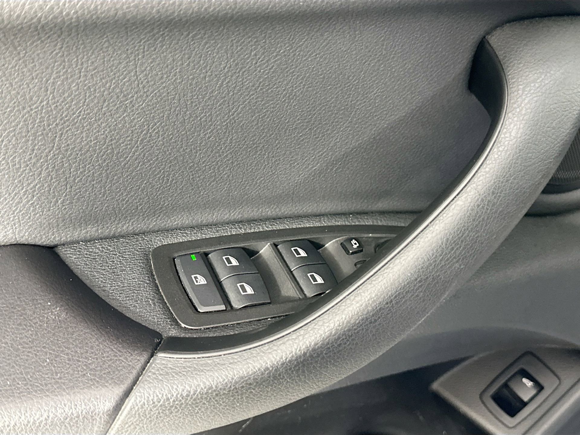 Used 2021 BMW X2 xDrive28i w/ M Sport X Package image 18