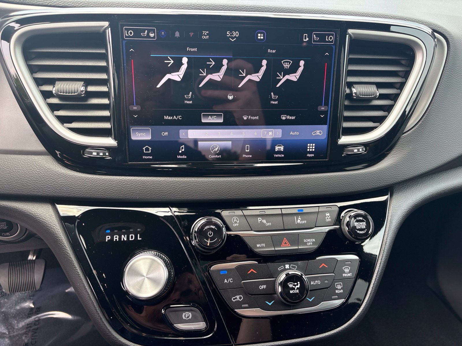 New 2027 Chrysler Pacifica LX FWD image 17