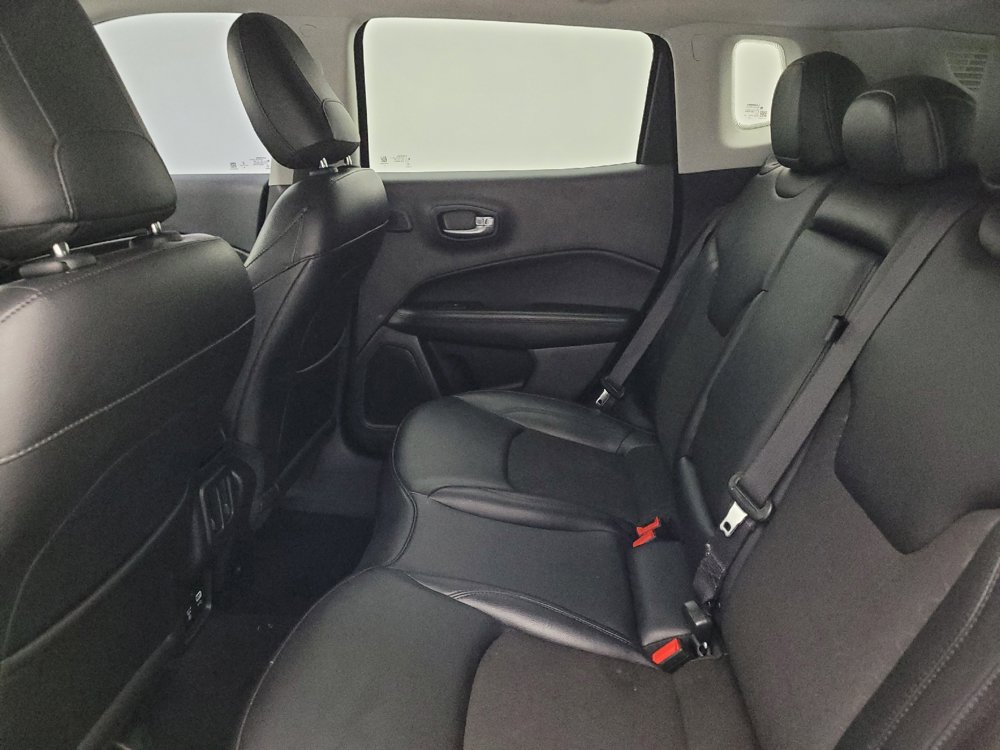 Used 2021 Jeep Compass Latitude w/ Sun and Sound Group FWD image 18