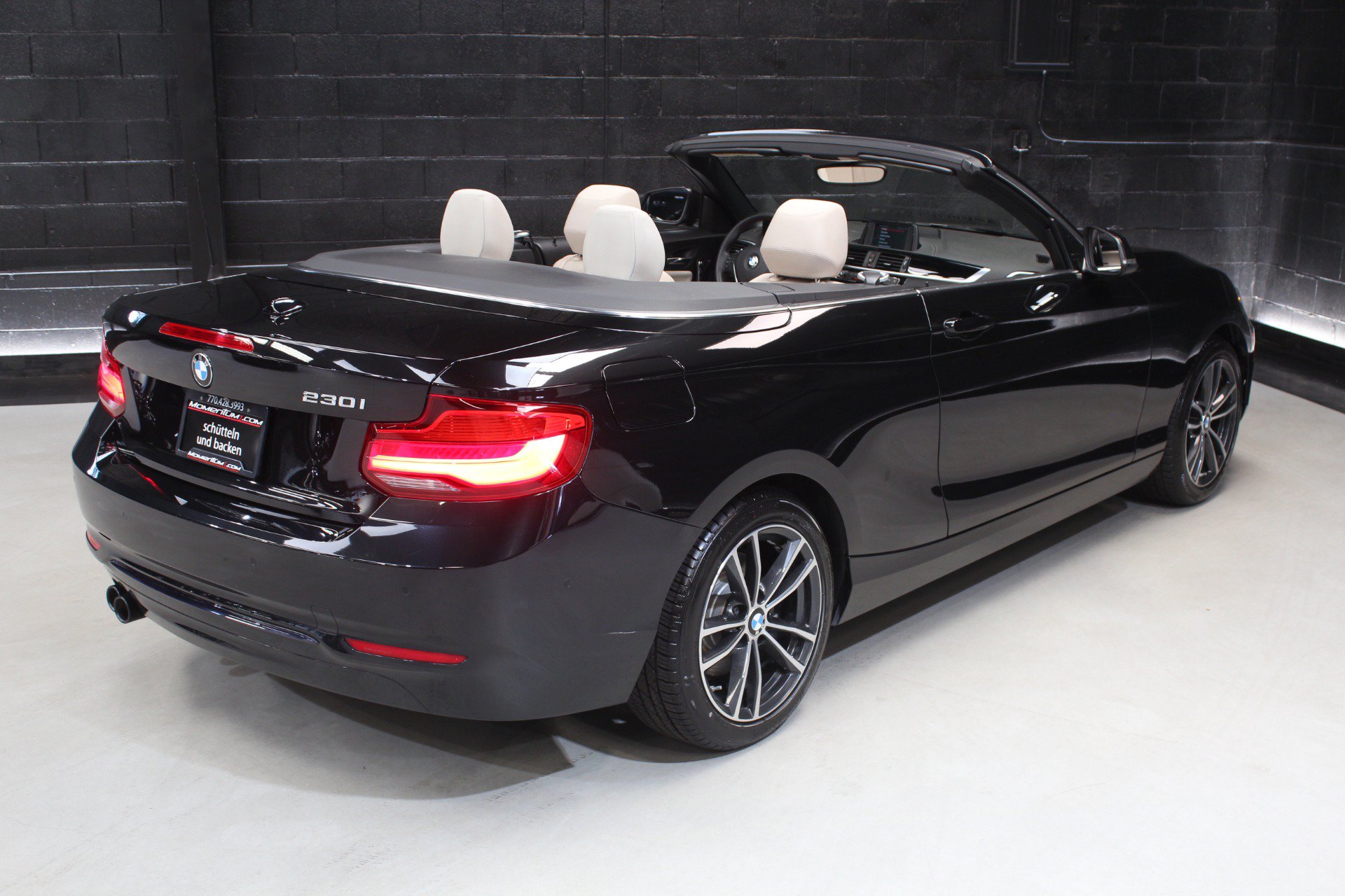 Used 2018 BMW 230i Convertible RWD image 16