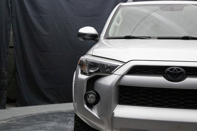 Used 2019 Toyota 4Runner SR5 image 5